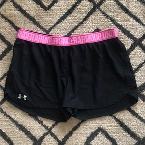 Woman’s under armour shorts